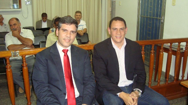 Deputados Da Vitória e Rodrigo Coelho na CM Itarana.
